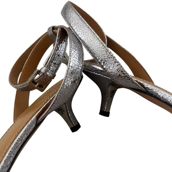 Tory Burch Elana Leather Sandals Kitten Heel Ankle strap Silver Sz 9 preppy chic - Picture 11 of 12